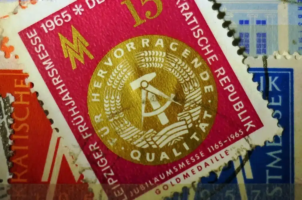 eine historische deutsche Briefmarke von 1965